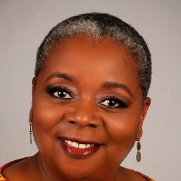 Meet your Posher, Sylvia - Picture 1 of 1